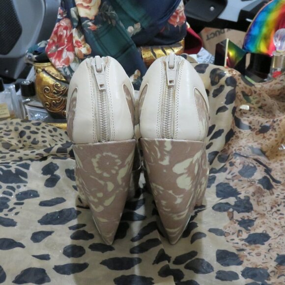 Nicholas Kirkwood Tan Nude Italian Leather & Floral Velvet Lace Platform Wedge 6 - Picture 7 of 16